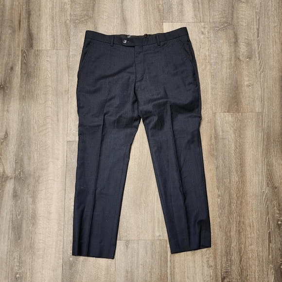 Indochino Navy Suit Set - Picture 9 of 13